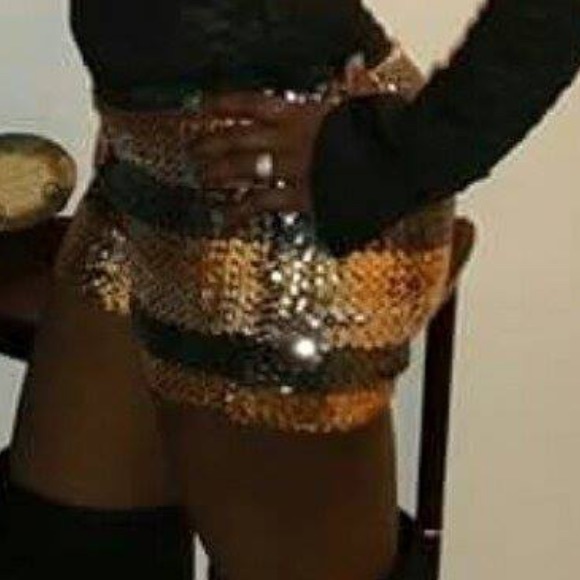 Sequin shorts - Picture 2 of 4